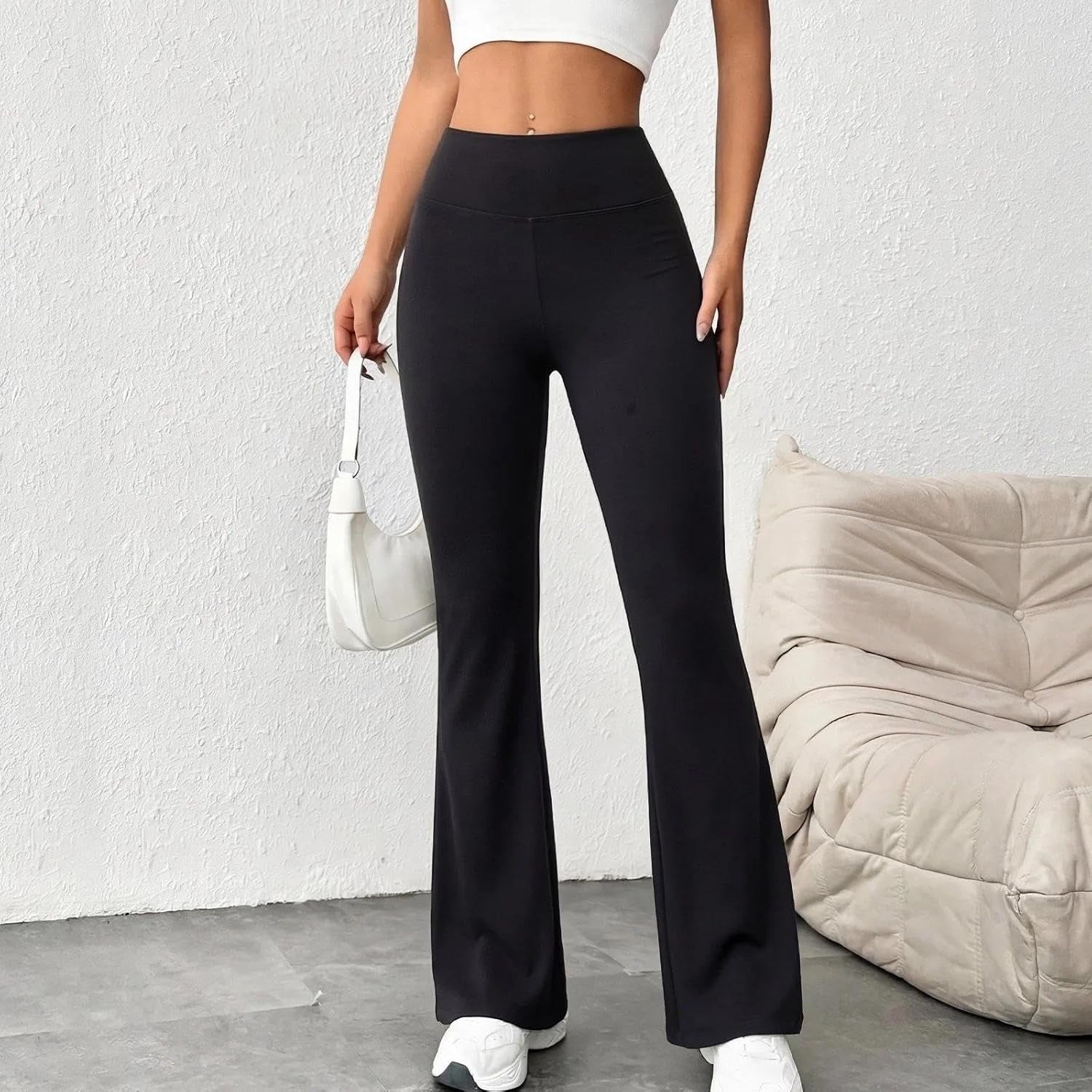 Pantaloni da donna a vita alta, leggermente svasati, elasticizzati e traspiranti